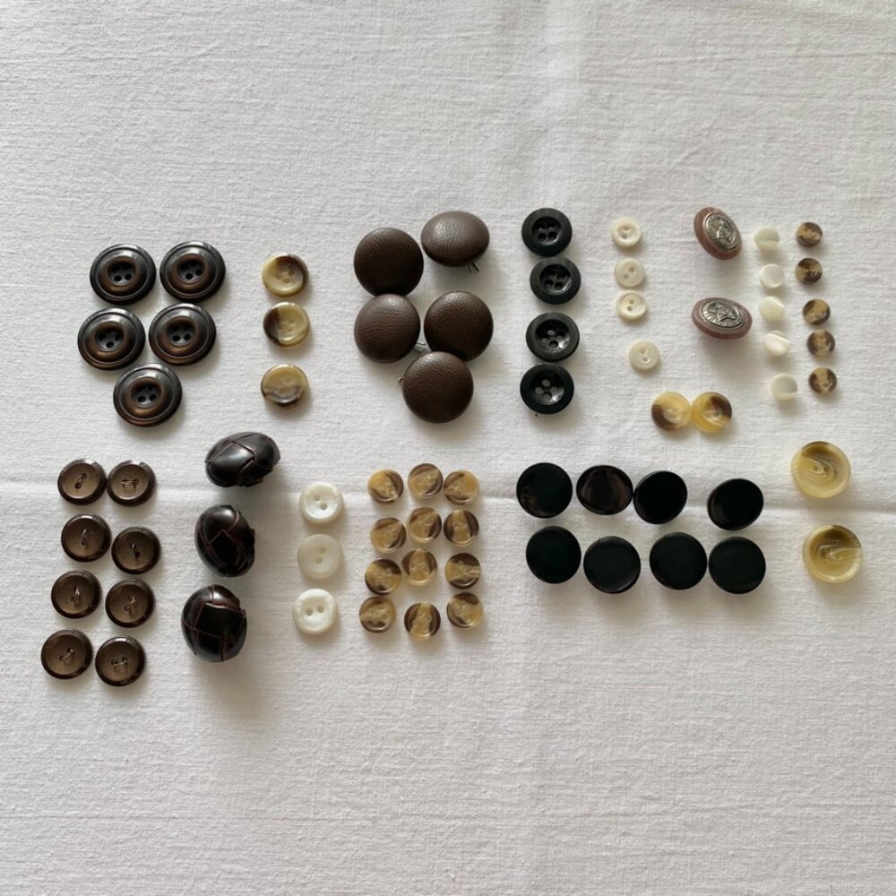Lot of Assorted Buttons
